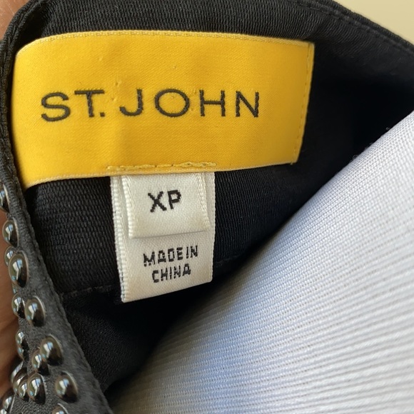 St.John Knits Silk Tunic Top with Beading Size Xsmall - Picture 5 of 7